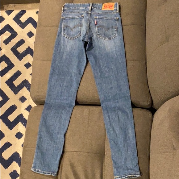 Levi’s 711 Skinny Jeans - Picture 2 of 5